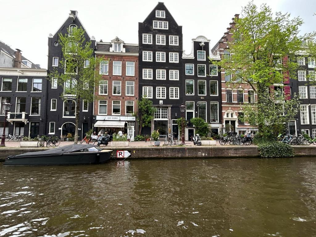 Wheelhouse Euphrate Houseboat Bed & Breakfast Diemen Exterior photo